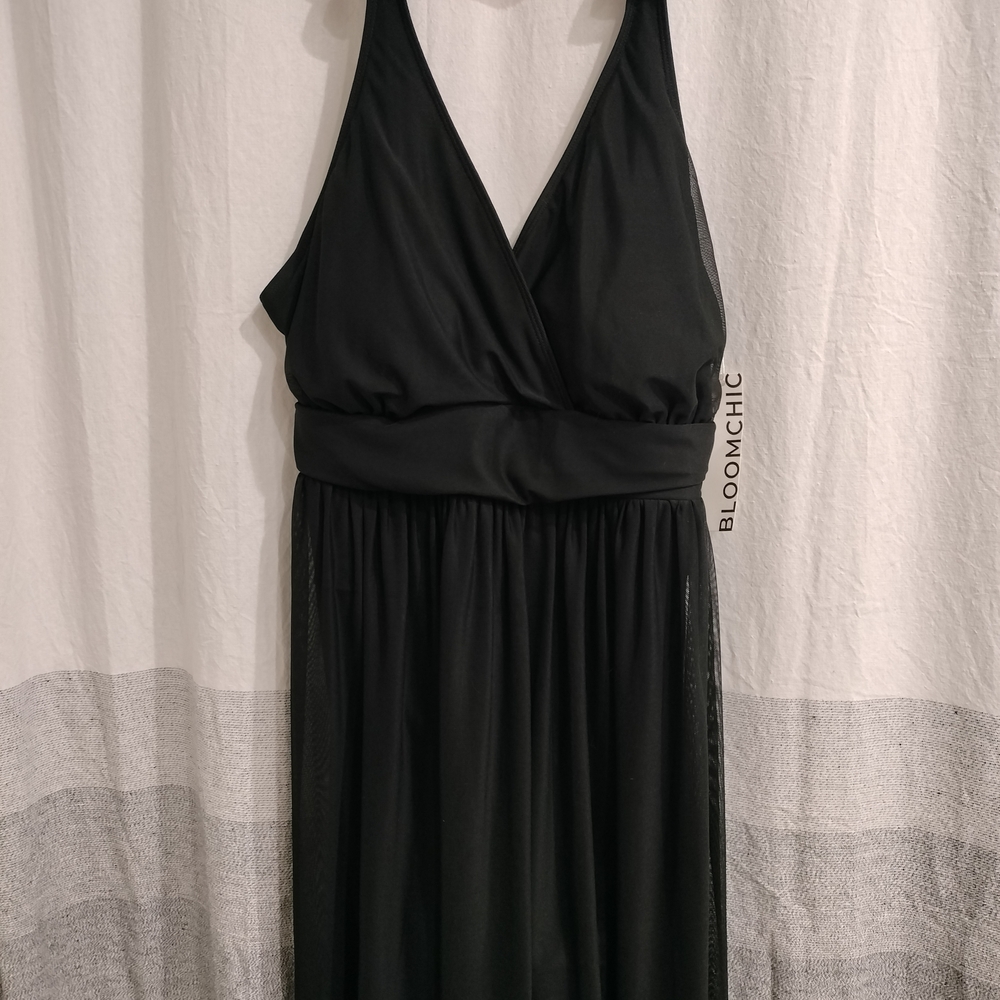 BloomChic Elegant Black Backless Swimsuit